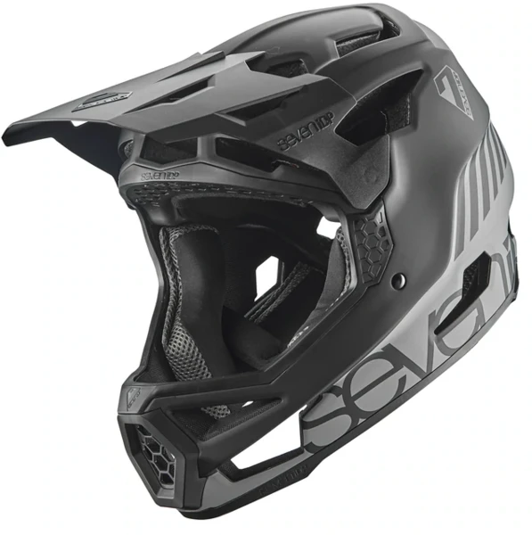 7iDP Project 23 Fiberglass Helmet 9 7iDP Project 23 Fiberglass Helmet - Image 7